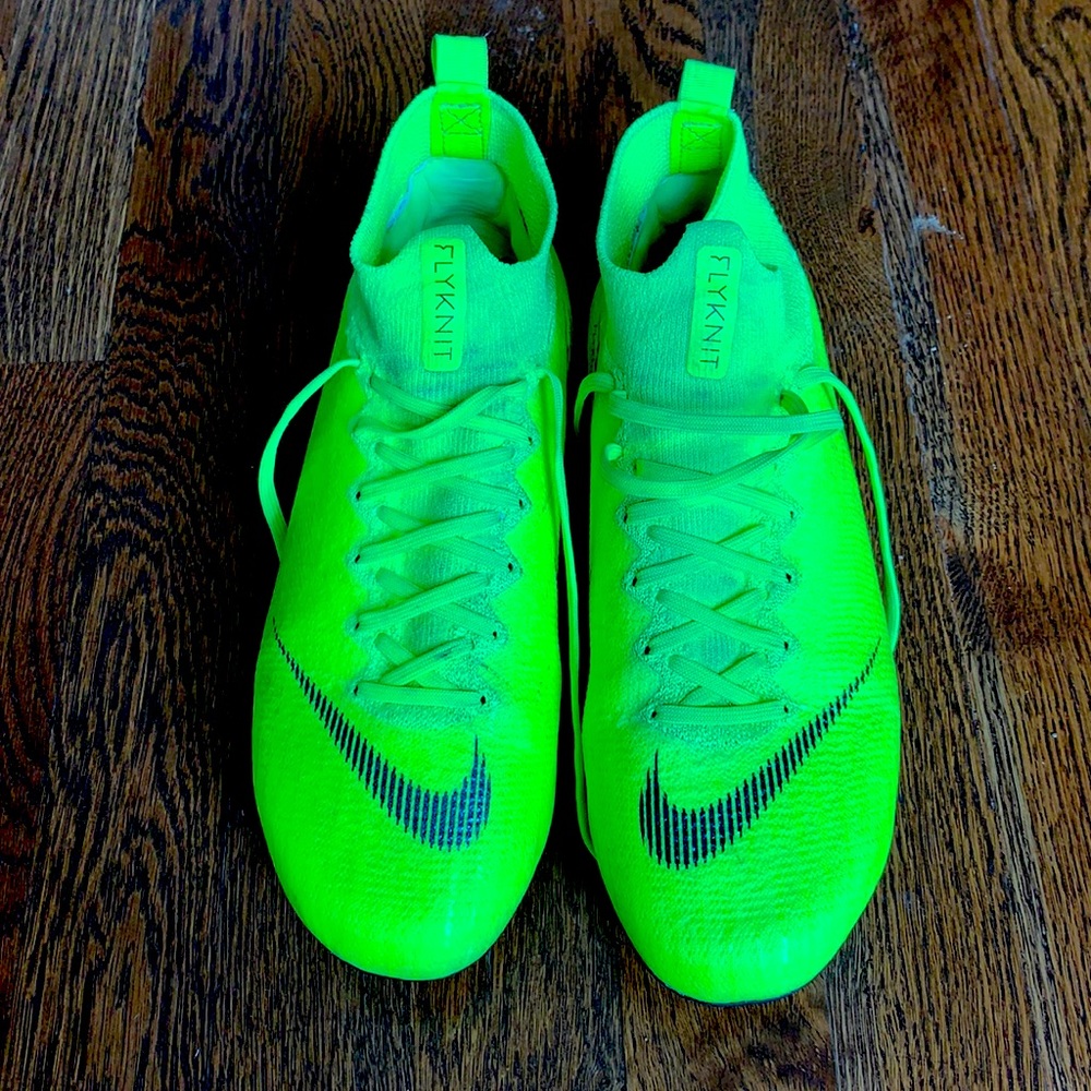 Size 5.5 Nike cleats Mercurial Fly Knits